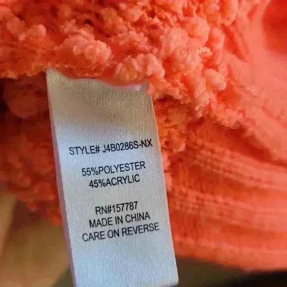 Full Circle Sweater Large Vibrant Orange Color Long Sleeve V Neck Light WEIGHT - Picture 8 of 8